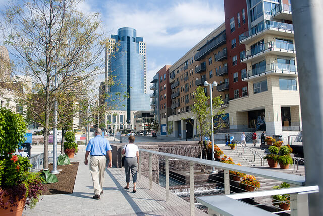 elEl 27,1% de los encuestados considera que hay poco respeto por parte de los conductores de vehículos hacia las personas mayores