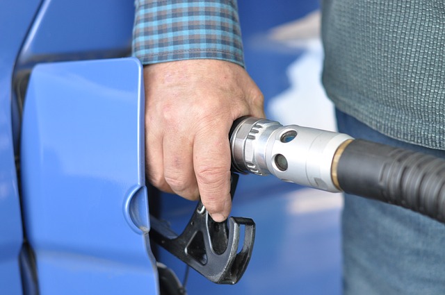 Caser Seguros lanza un servicio para solucionar el error de echar el combustible equivocado al coche