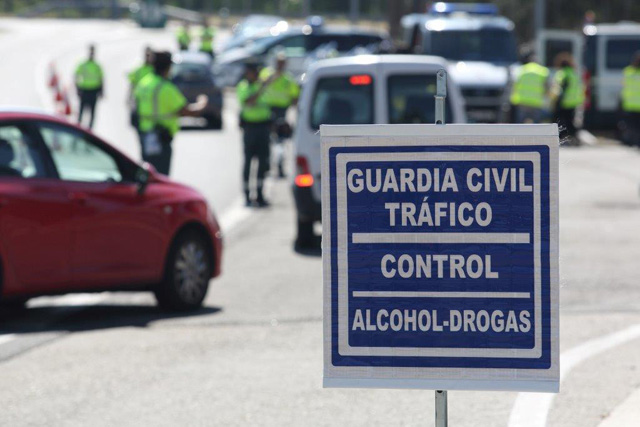 Conducir bajo los efectos del alcohol te puede costar puntos y no te cubre el Seguro de Coche El Seguro de Coche no cubre siniestros si estamos bajo los efectos del alcohol