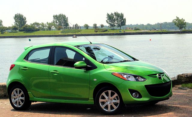 coche-seguro-Mazda2-turboseguros