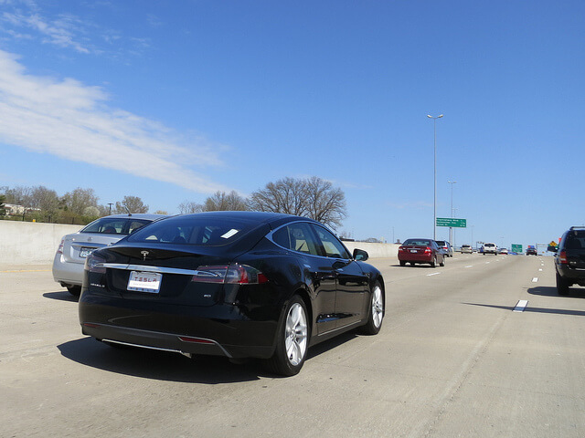Los Seguros de Coche serán más baratos porque los vehículos autónomos son más seguros Los seguros de coche se adaptan a los nuevos vehículos autónomos