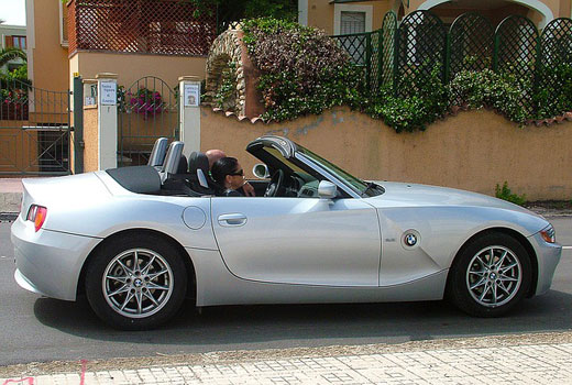 Un estudio concluye que los coches plateados son más seguros Coche es más seguro plateado